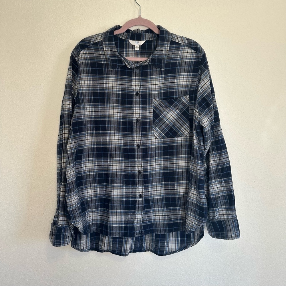 Time and Tru Women’s Blue Plaid Button-Up Shirt – Size XL